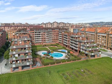 Individuel avec ascenseur à vendre à Calle Concejo de Ponga