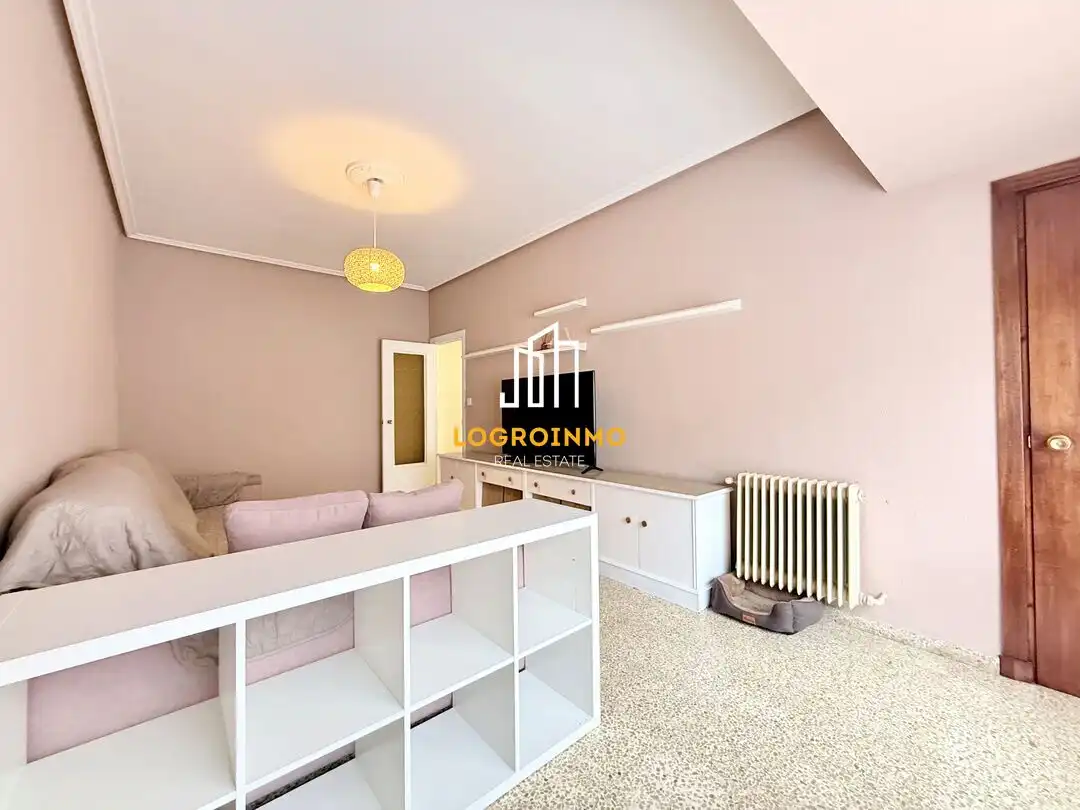 Living room of Flat for sale in  Logroño  with Heating and Terrace
