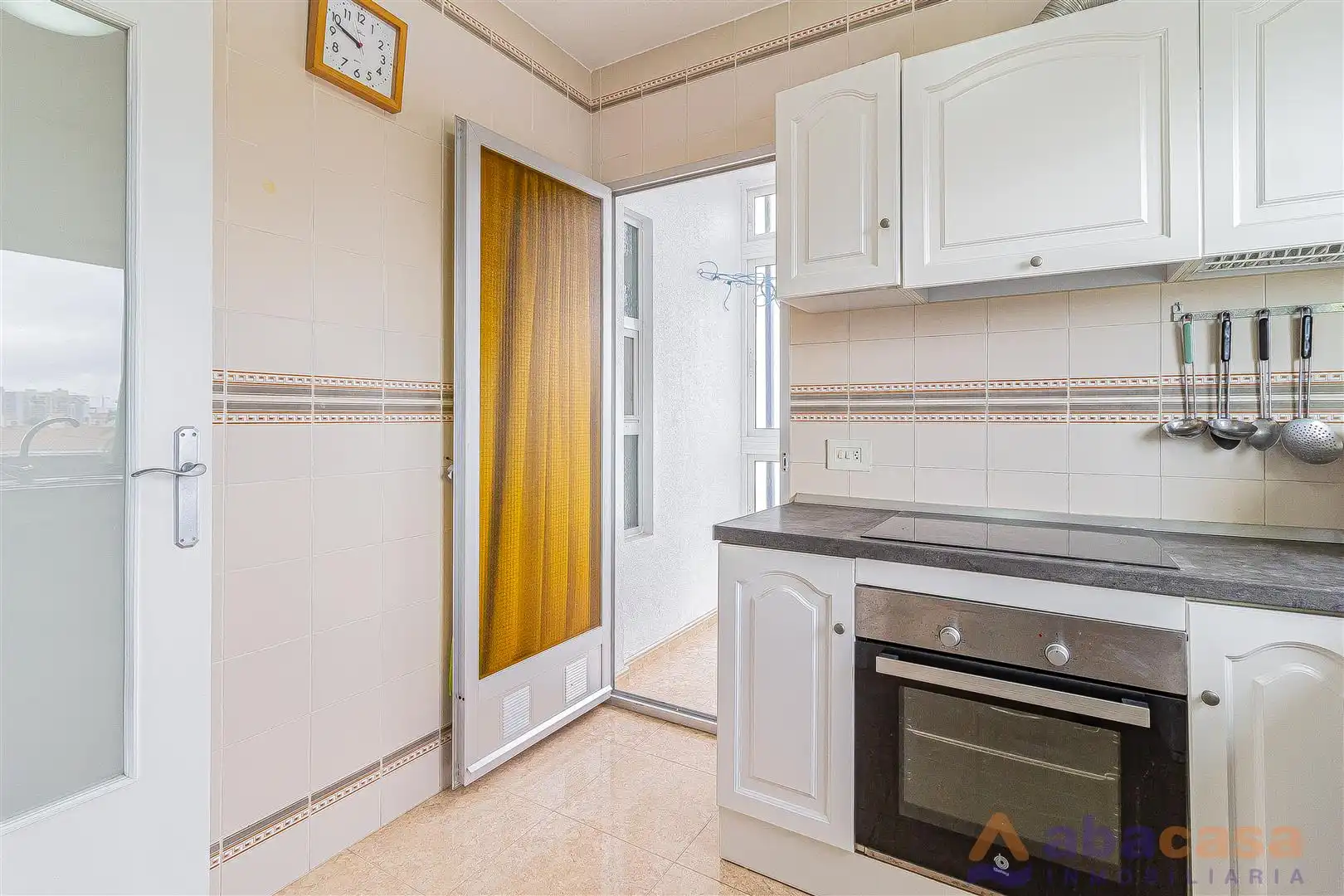 Kitchen of Flat for sale in La Manga del Mar Menor  with Terrace, Furnished and Oven