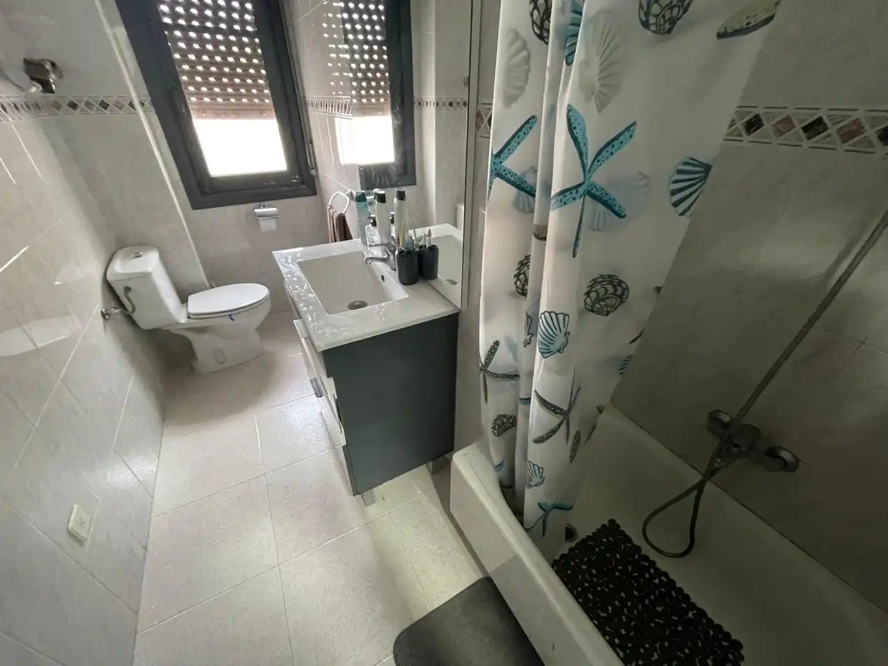 Baño de Piso en venta en Medina de Pomar con Calefacción, Terraza y Trastero