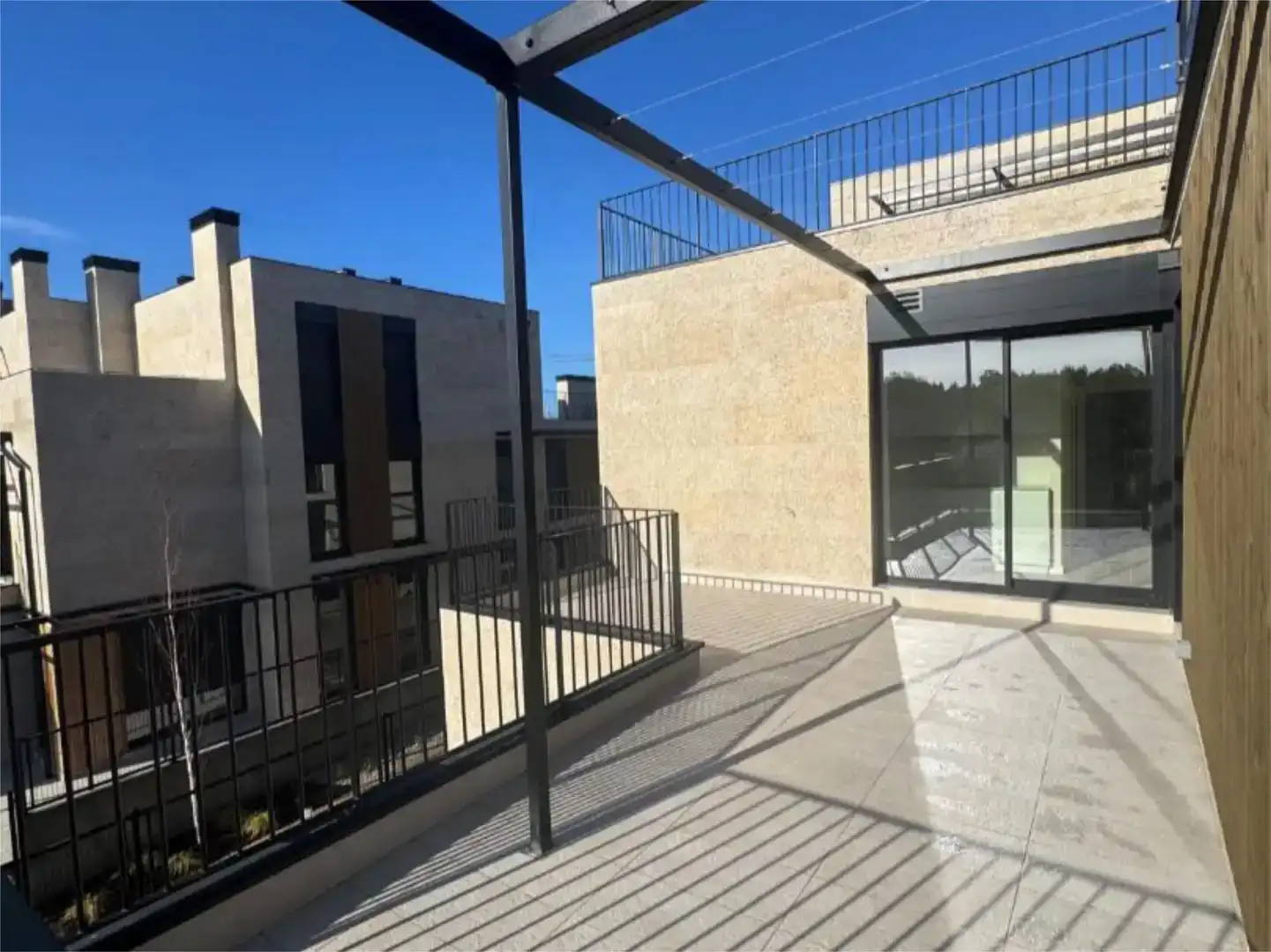 Terrasse von Wohnung zum Verkauf in Oleiros mit Klimaanlage, Schwimmbad und Balkon