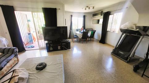 Foto 4 de Casa adosada en venda a Garcia Lorca, Nueva Atalaya, Málaga