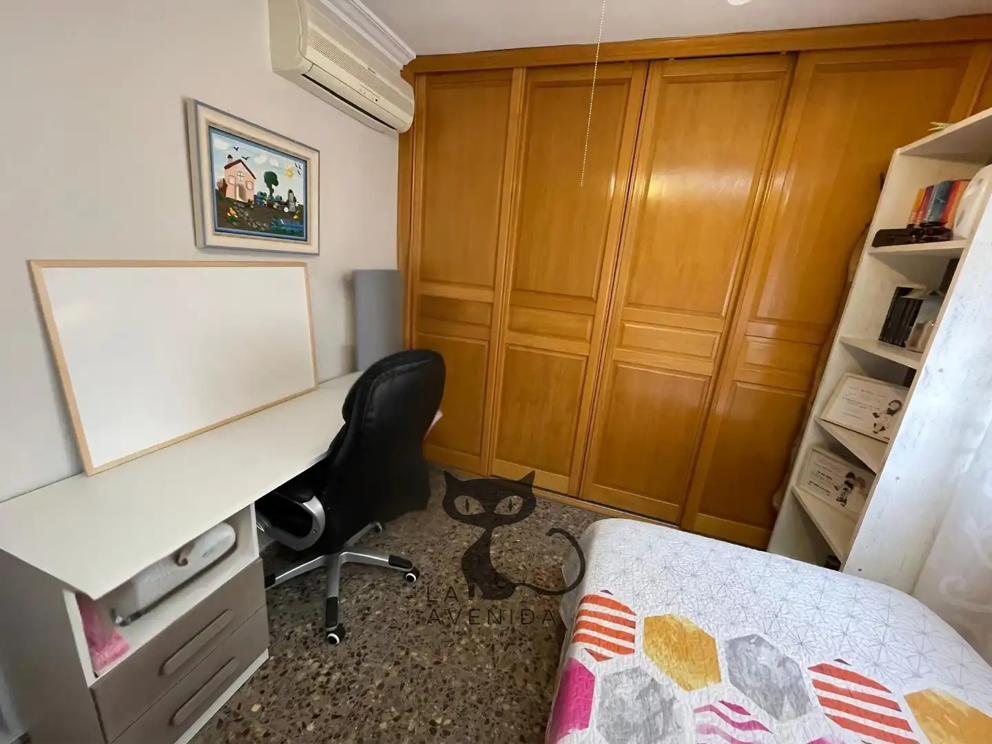 Bedroom of Apartments for sale in Manises