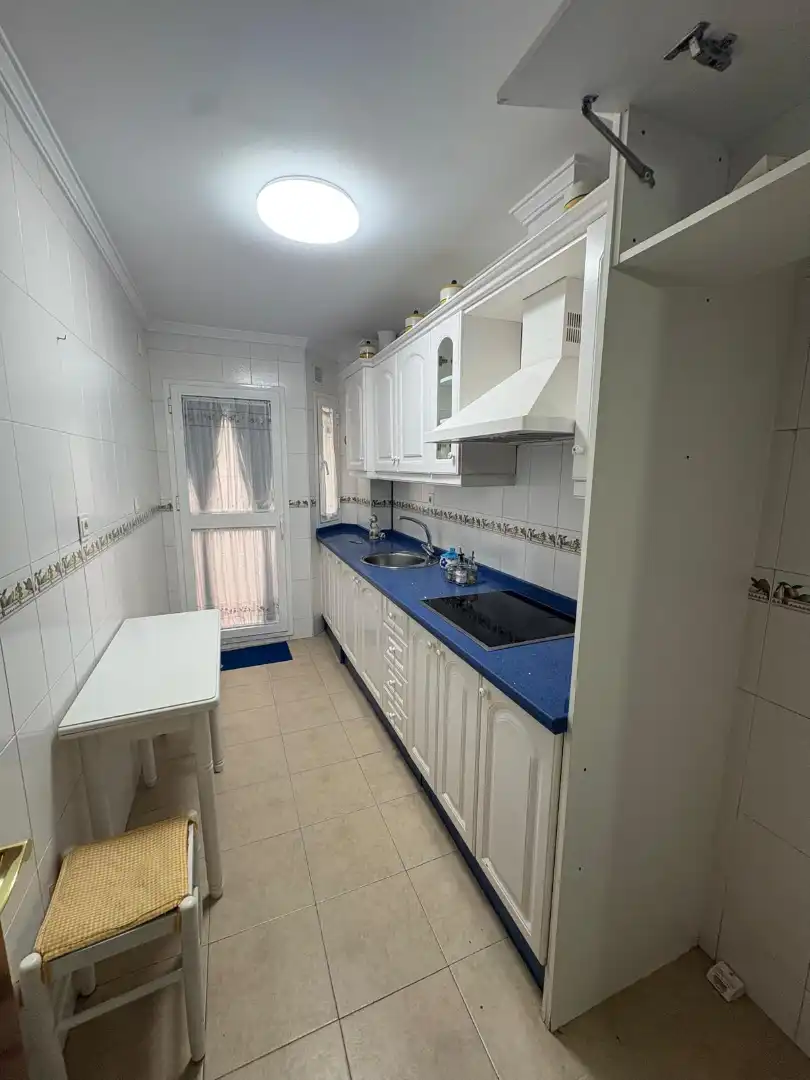 Cuina de Pis en venda en Sanlúcar de Barrameda amb Moblat