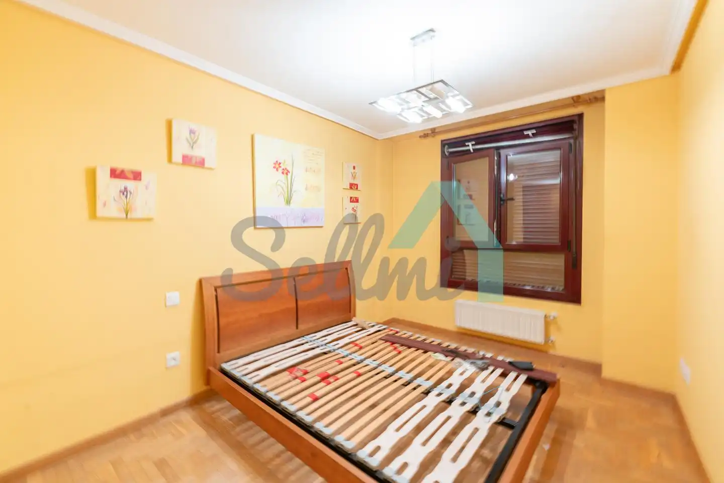 Habitación de Piso en venta en Oviedo  con Calefacción, Parquet y Trastero