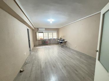 Flat with lift for sale in Valdepeñas