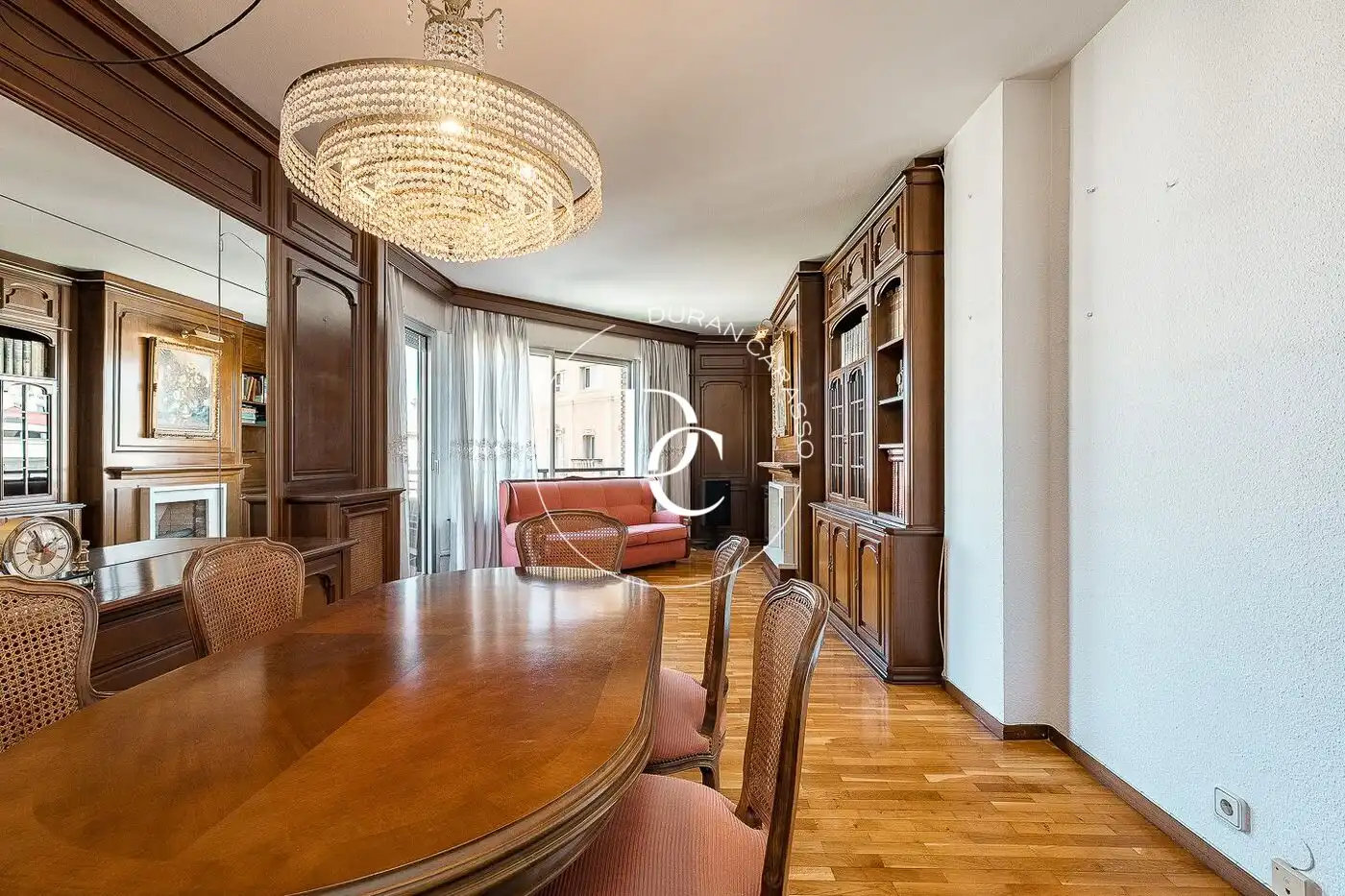 Piso con terraza en venta en Carrer del Bruc, imagen 4