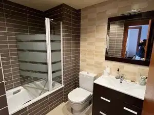 Bathroom of Flat for sale in Vic  with Heating, Parquet flooring and Balcony