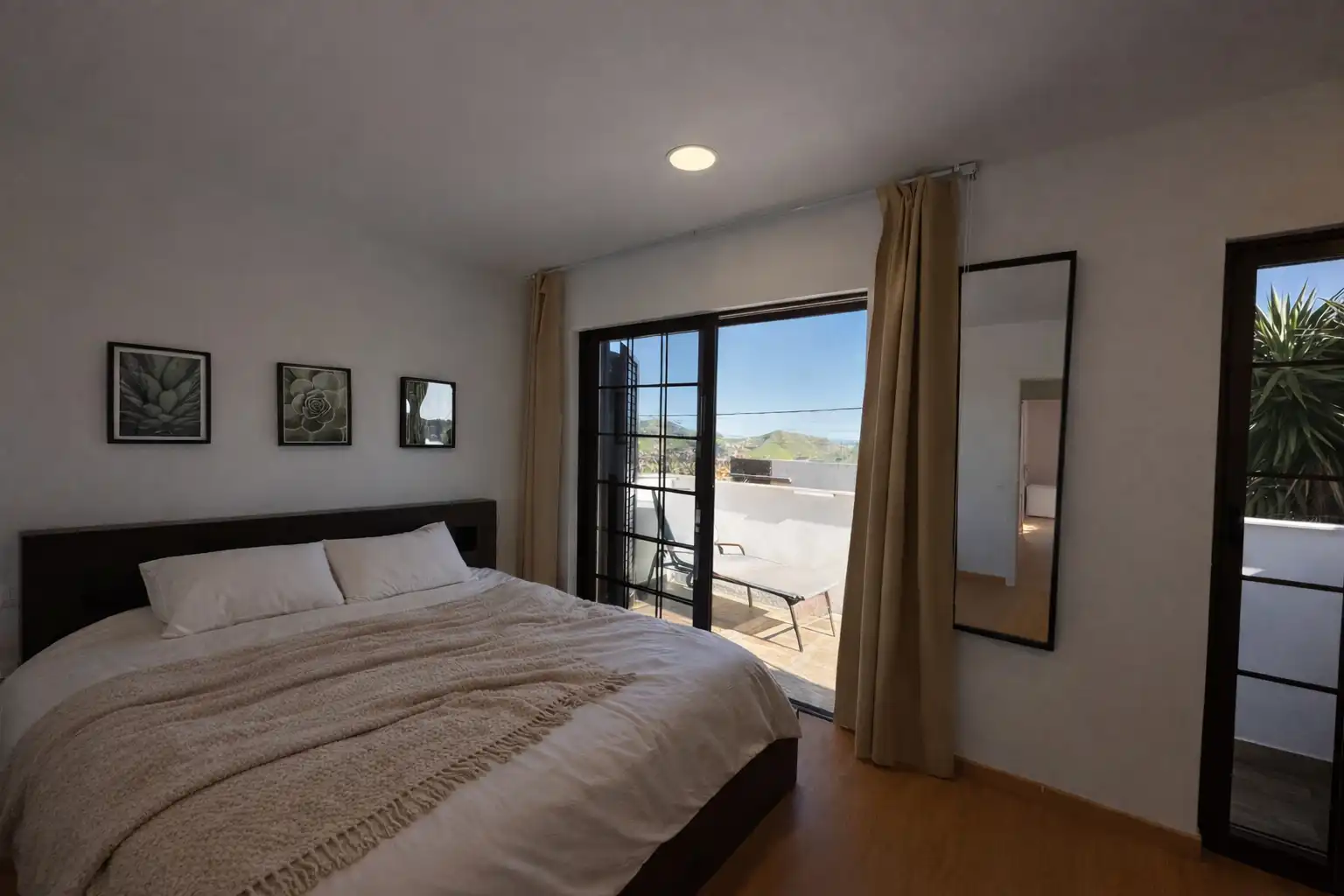 Bedroom of Houses for sale in San Cristóbal de la Laguna  with Air Conditioner, Heating and Private garden