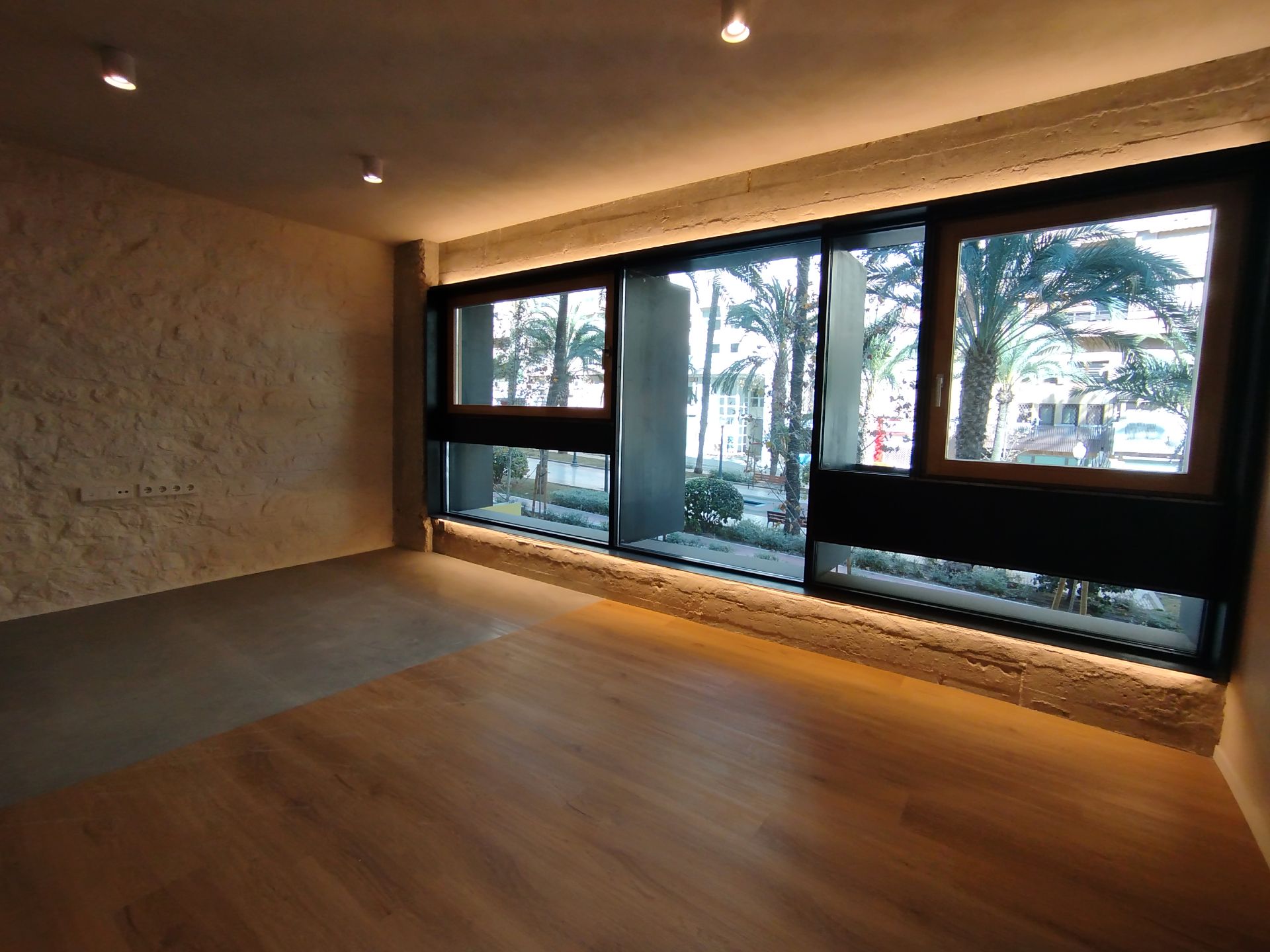 Office to rent in Alicante / Alacant  with Air Conditioner