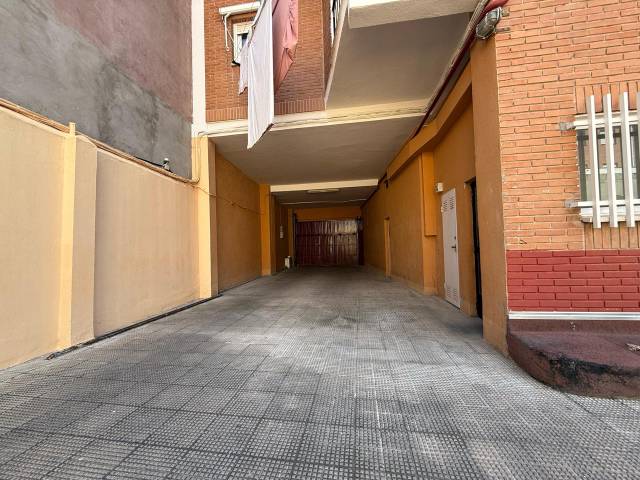 Garaje en Venta en De Los Galeote en Casco histórico de Vicálvaro