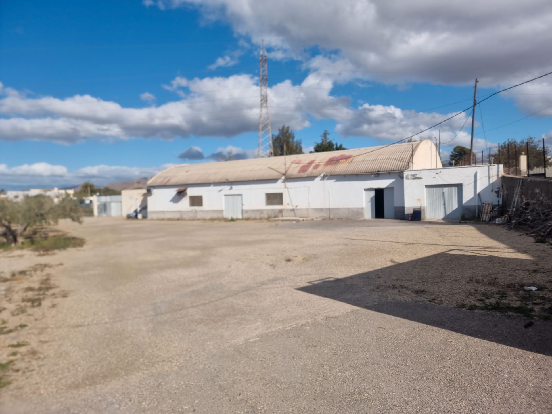 Vista exterior de Nau industrial de lloguer en Pechina