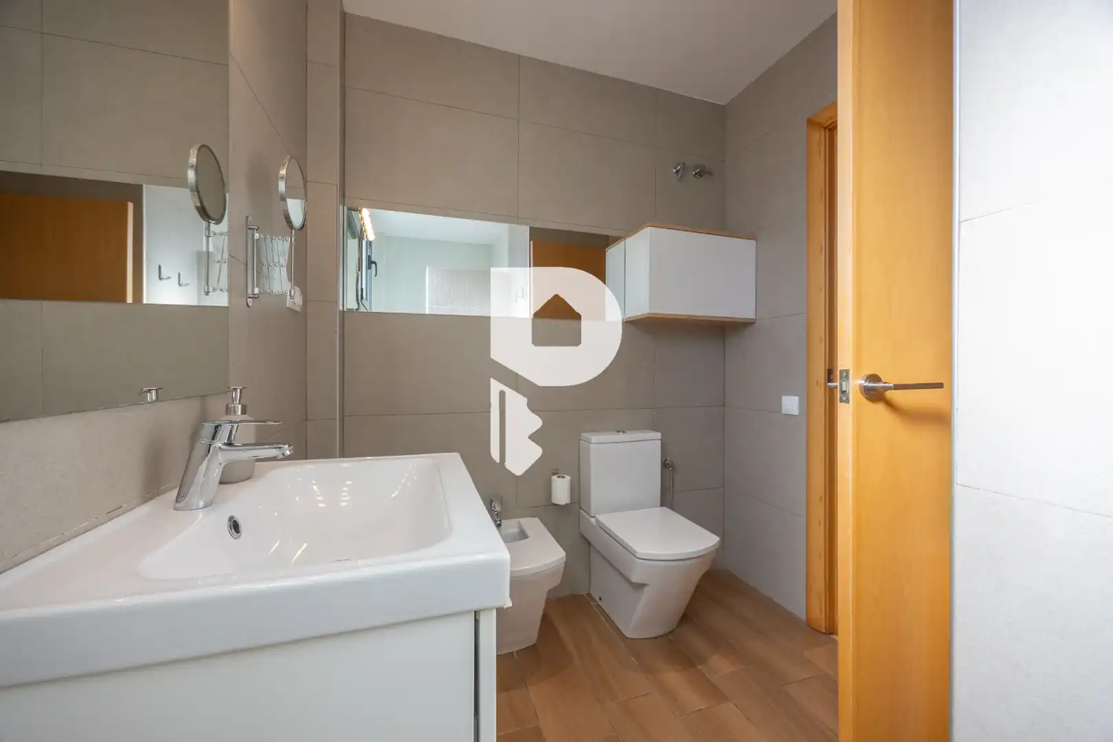 Baño de Casa o chalet en venta en Vallirana con Aire acondicionado, Calefacción y Jardín privado