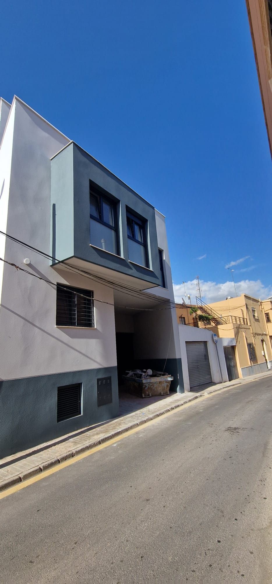Exterior view of Flat for sale in  Almería Capital  with Community pool