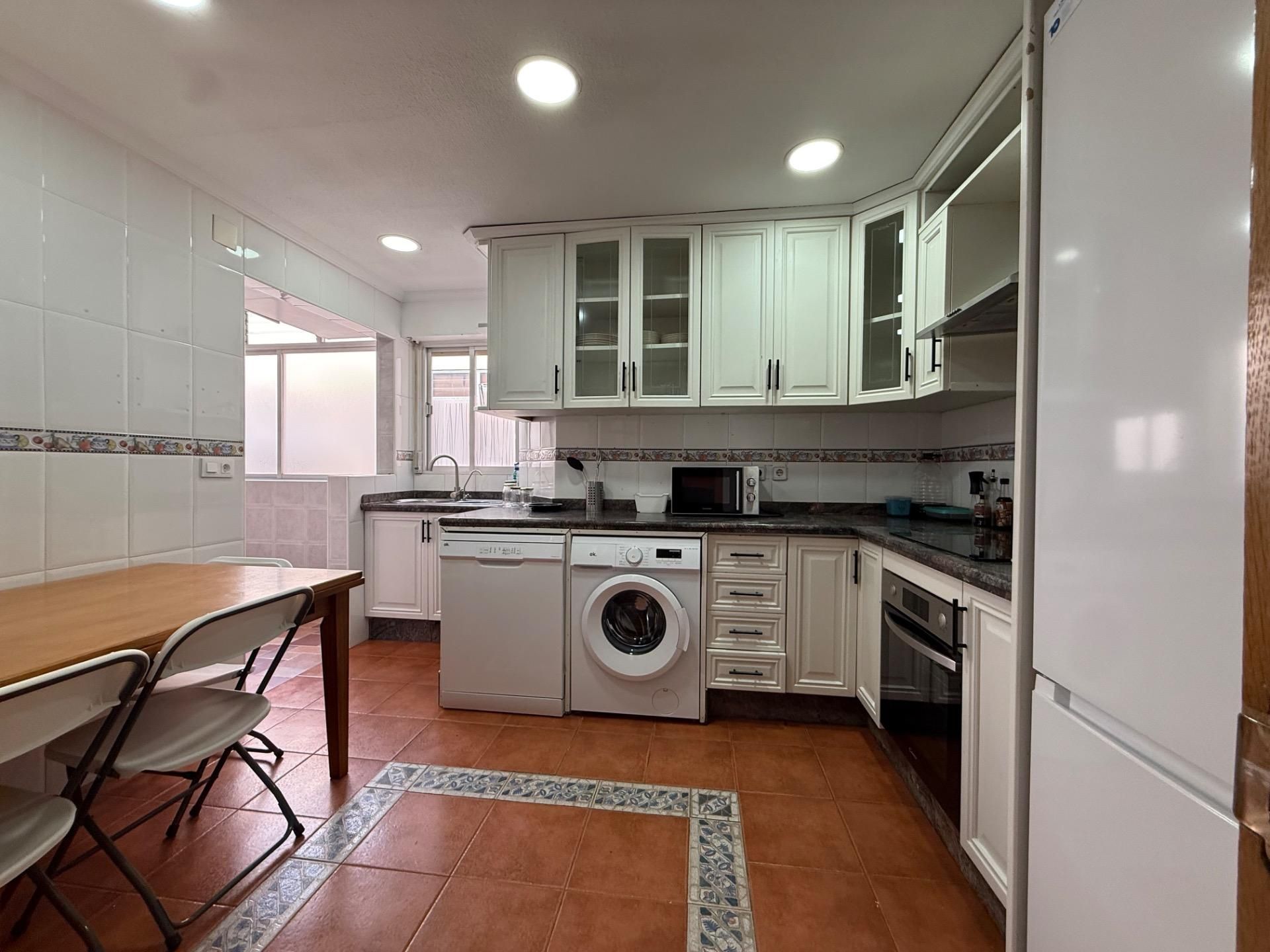 Pis per a compartir a  CLEMENTE GONZALVEZ VALLS, Altabix, Elche ciudad