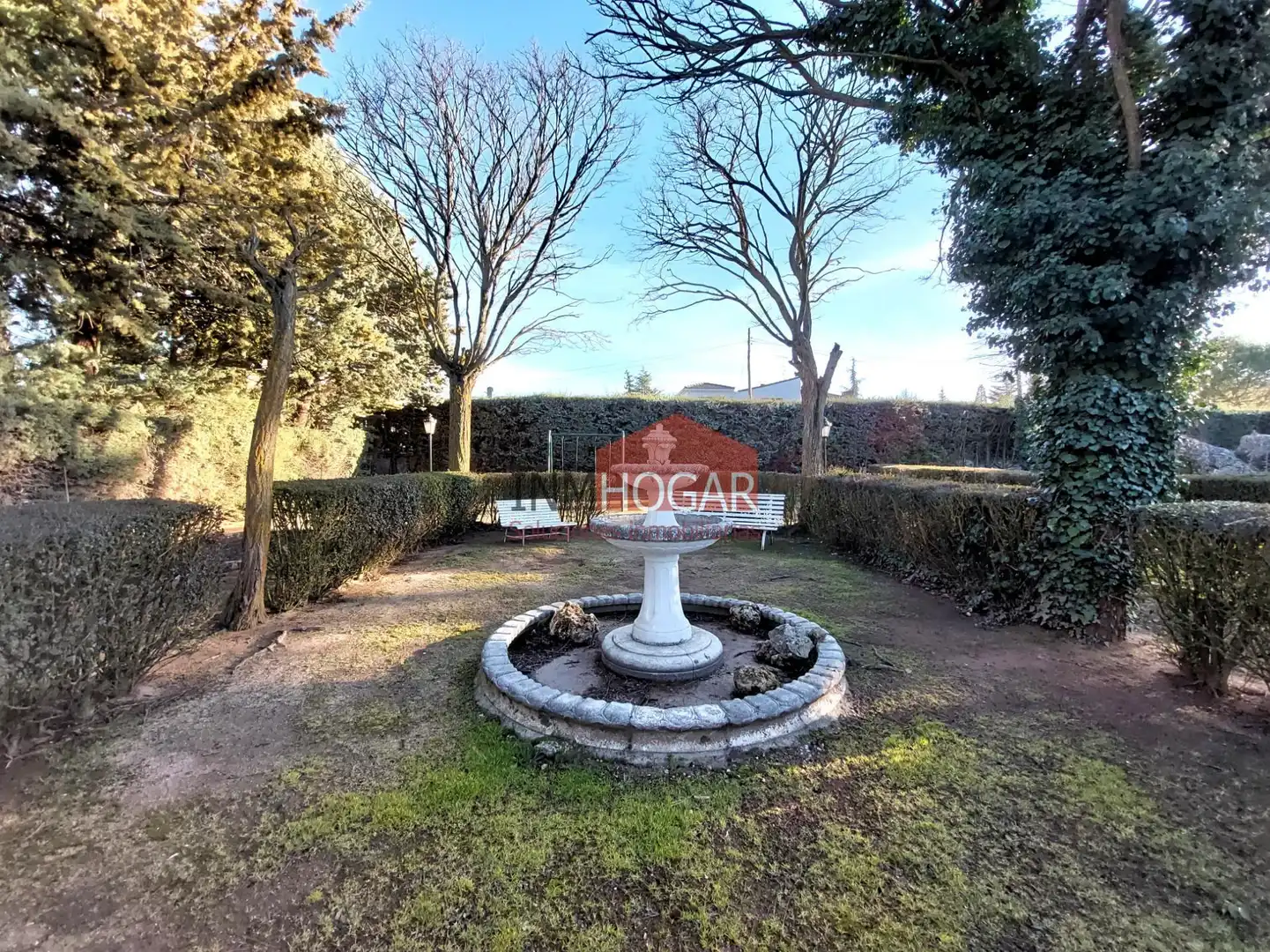 Jardí de Casa o xalet en venda en Ávila amb Calefacció, Jardí privat i Traster
