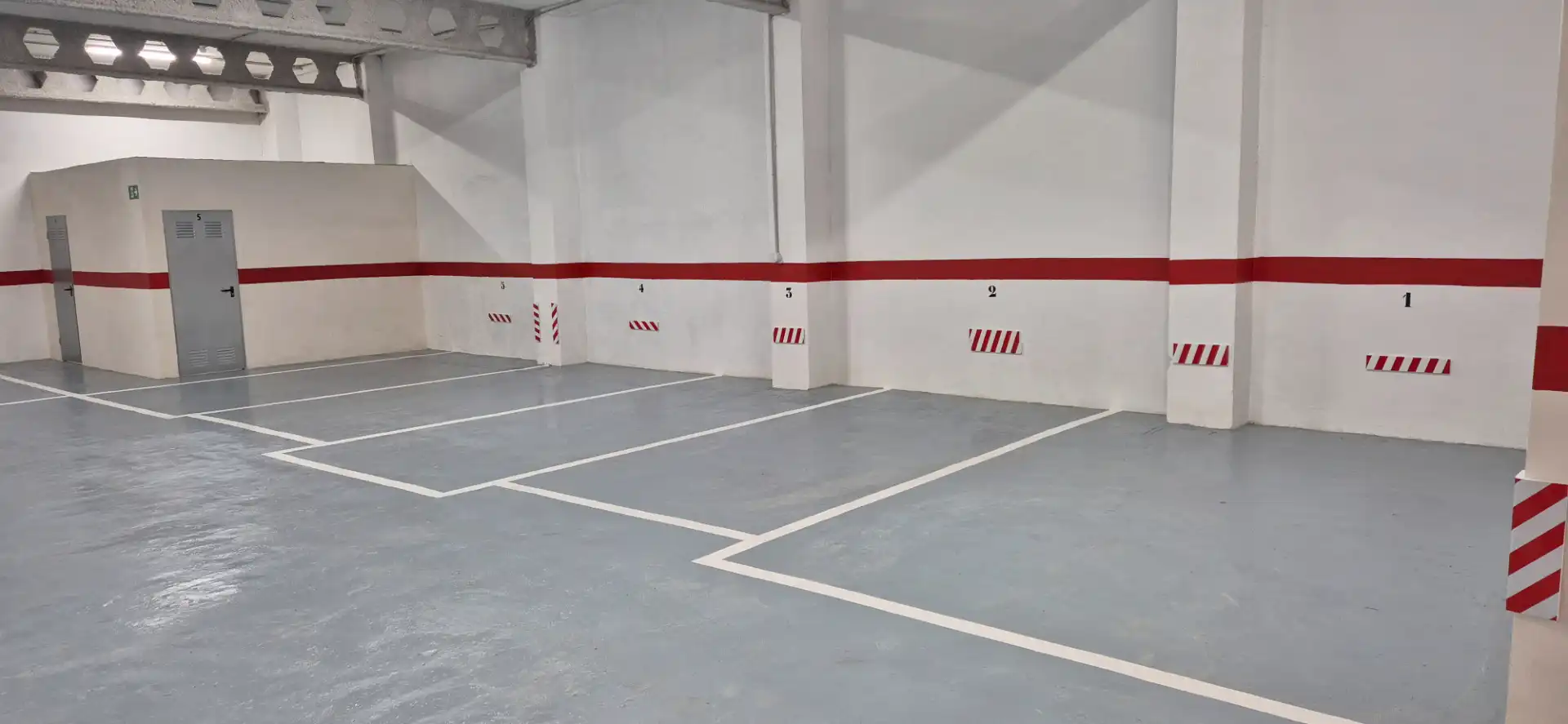 Parking of Garage for rent in Alfafar