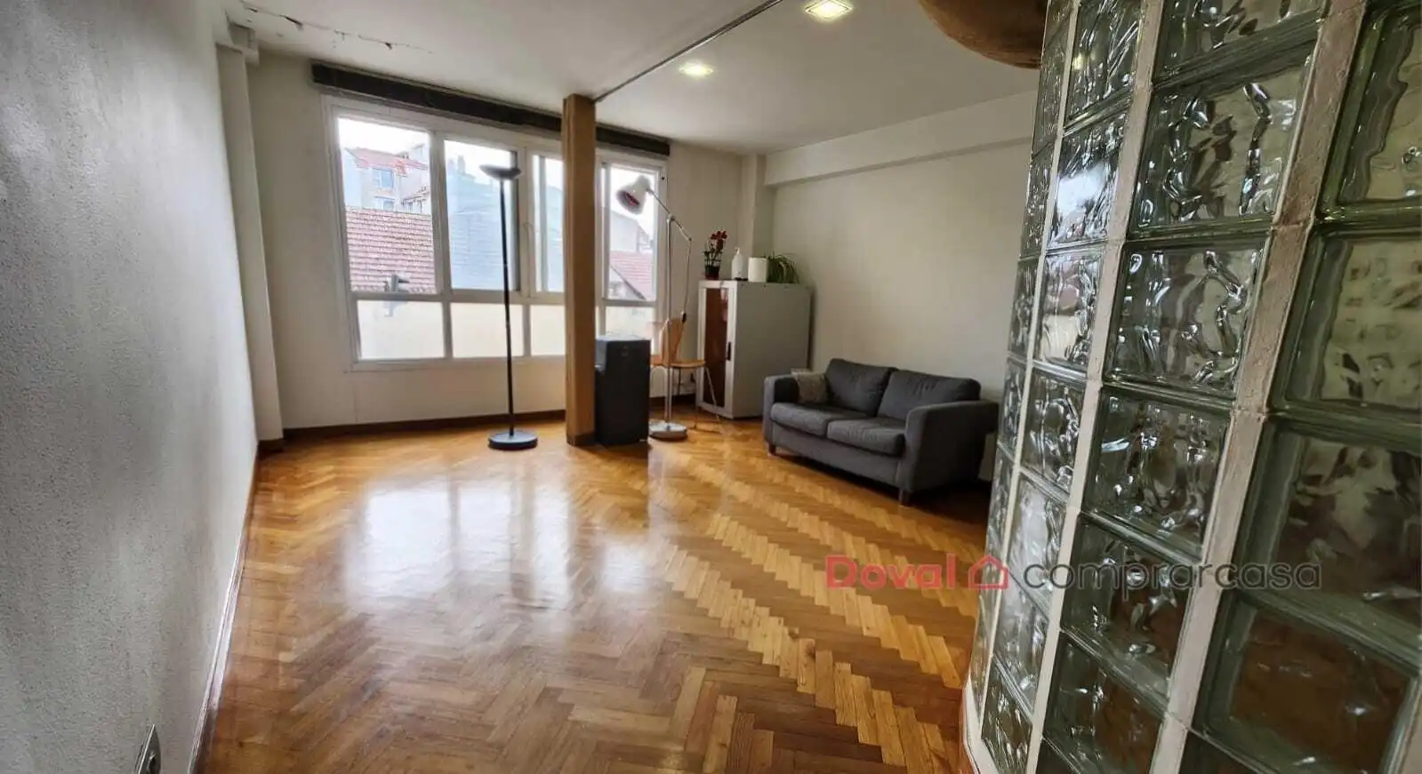 Sala de estar de Planta baja en venta en O Porriño   con Calefacción