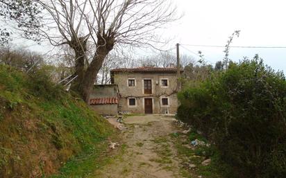 Vista exterior de Casa o xalet en venda en Santa María de Cayón