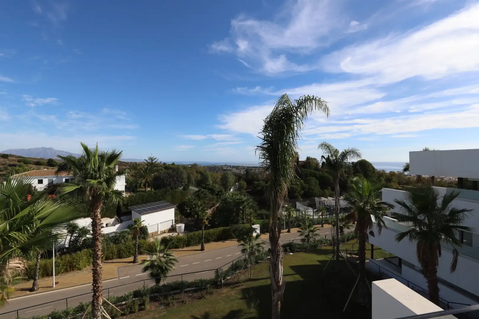 Vista exterior de Apartament de lloguer en Estepona amb Aire condicionat, Calefacció i Terrassa