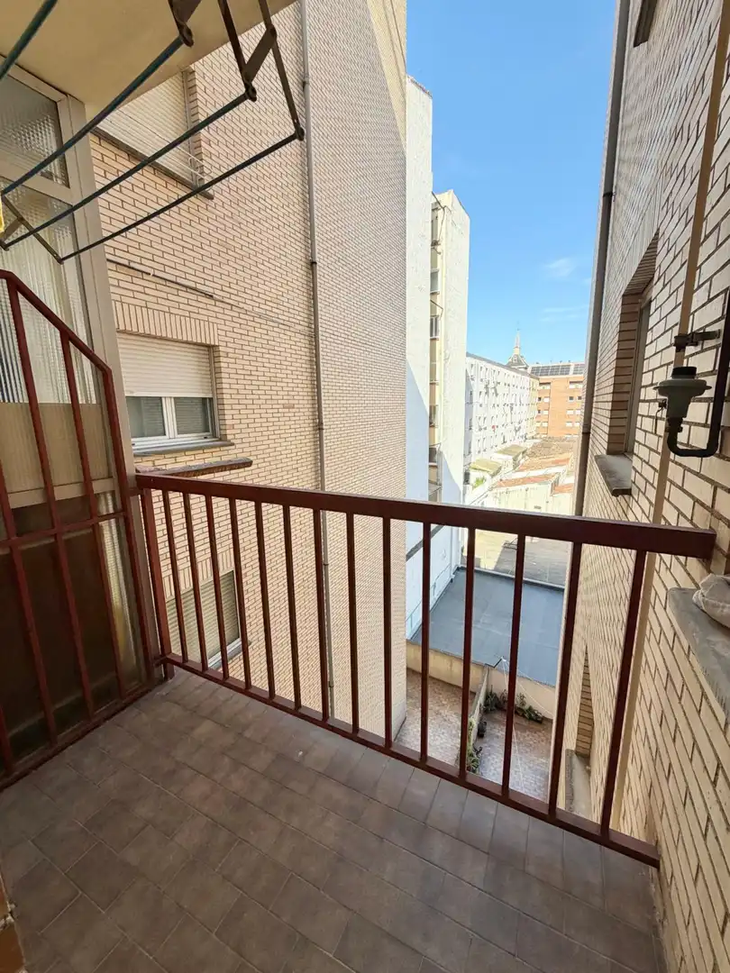 Piso de alquiler en Logroño - CL GENERAL VARA DEL REY, Gran Via