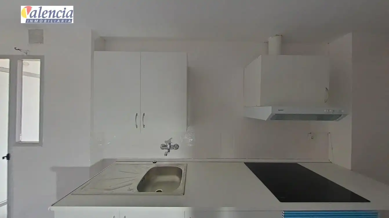Kitchen of Flat for sale in Paterna