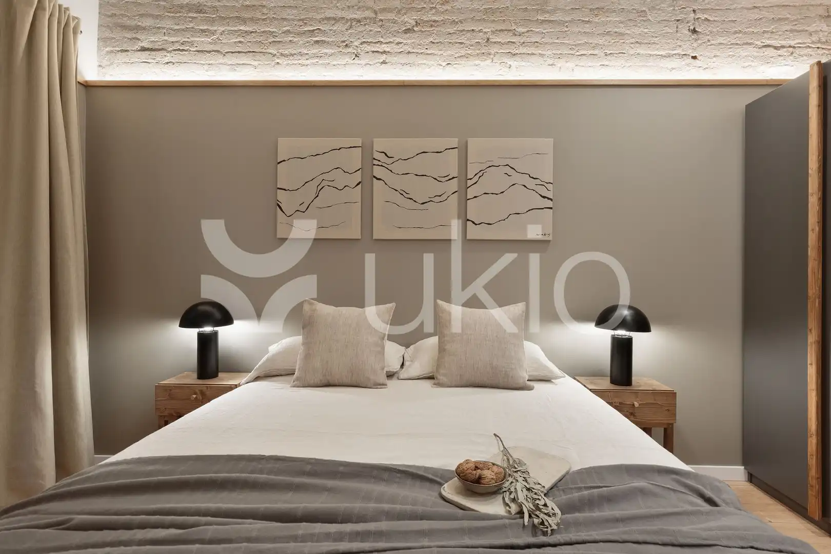 Habitación de Apartamento de alquiler en Barcelona con Aire acondicionado, Calefacción y Amueblado