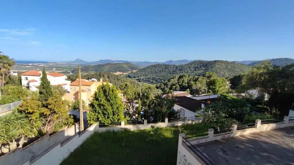 Vista exterior de Casa o chalet en venta en Oliva con Jardín privado, Terraza y Amueblado