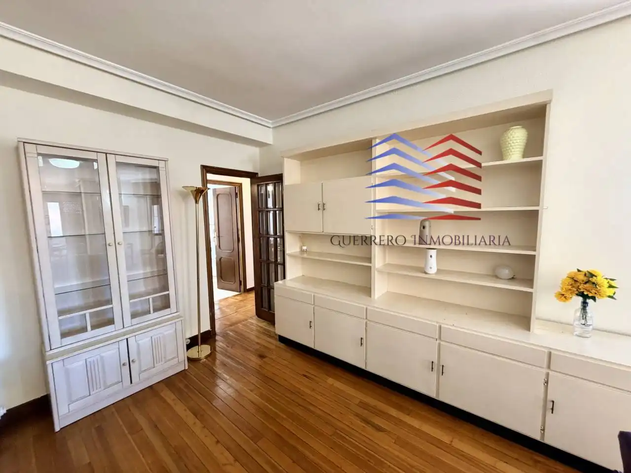 Sala d'estar de Pis de lloguer en Ourense Capital  amb Calefacció, Parquet i Traster