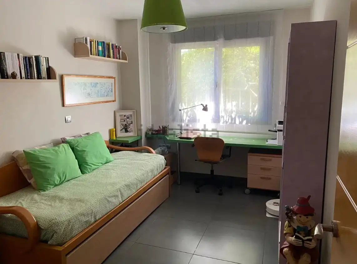 Dormitori de Casa o xalet en venda en Arroyo de la Encomienda amb Calefacció, Jardí privat i Terrassa