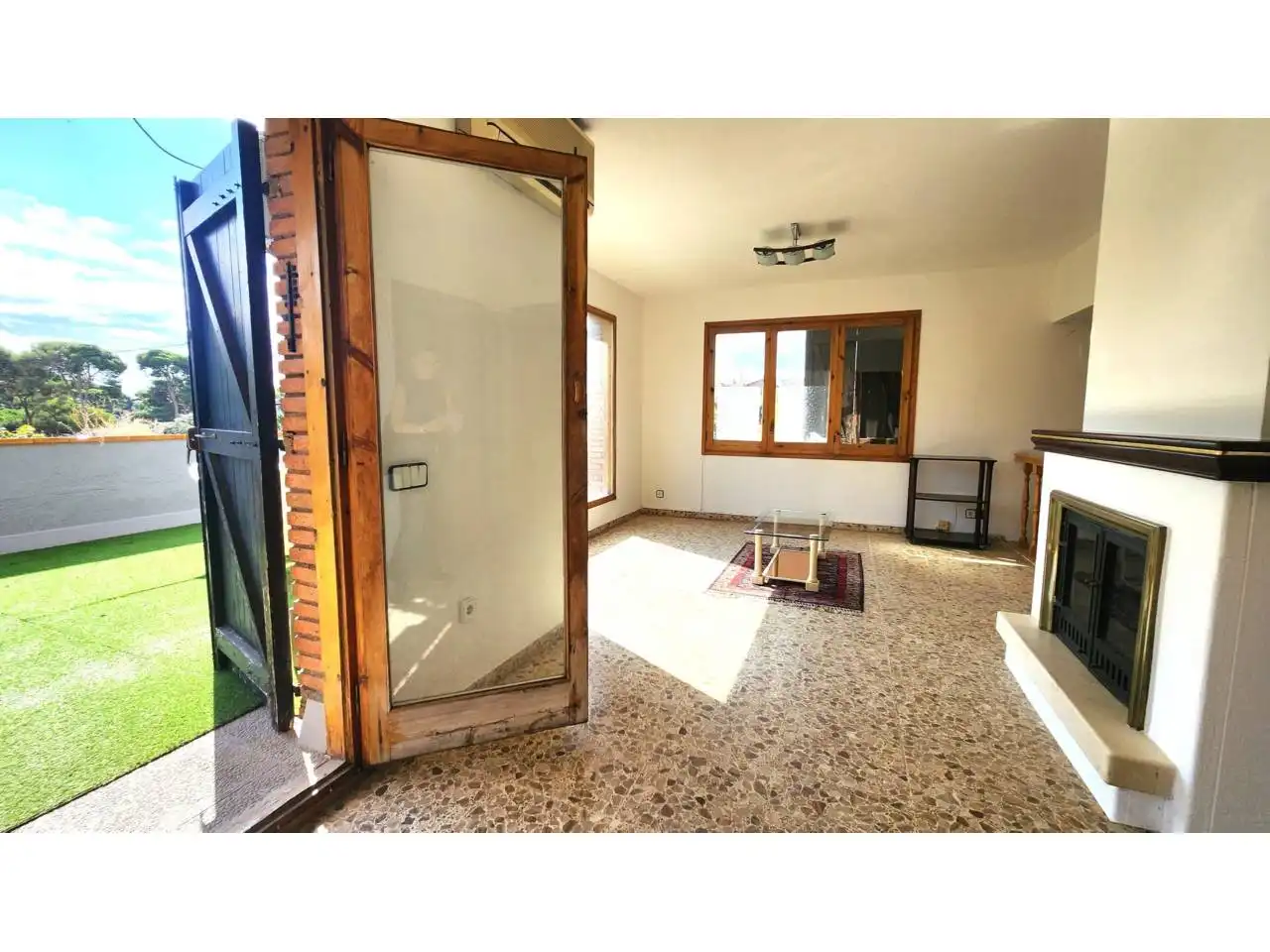 Jardí de Casa o xalet en venda en Barberà del Vallès amb Aire condicionat, Calefacció i Jardí privat
