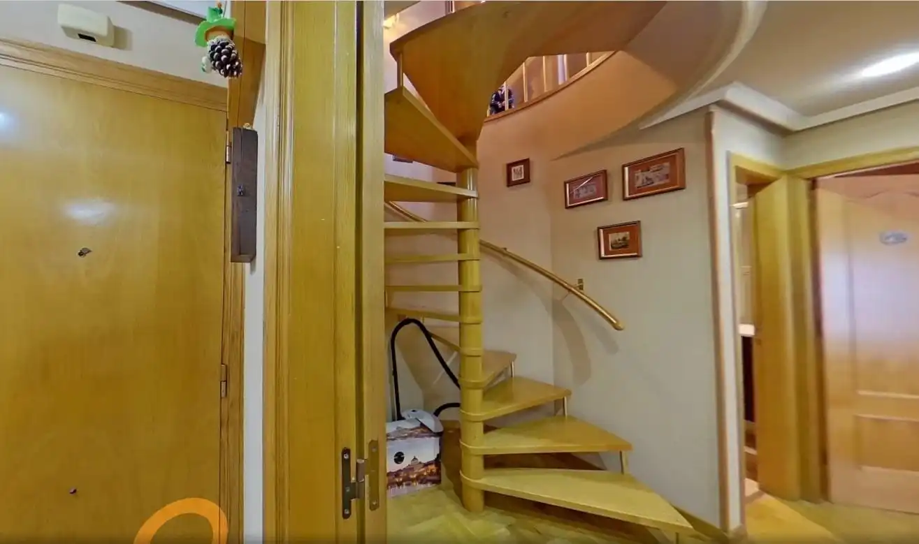 Dúplex en venta en Oviedo  con Calefacción, Parquet y Terraza