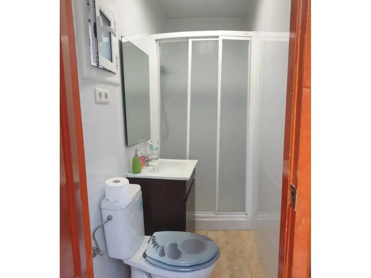 Baño de Casa o chalet en venta en Rubí con Jardín privado, Terraza y Piscina