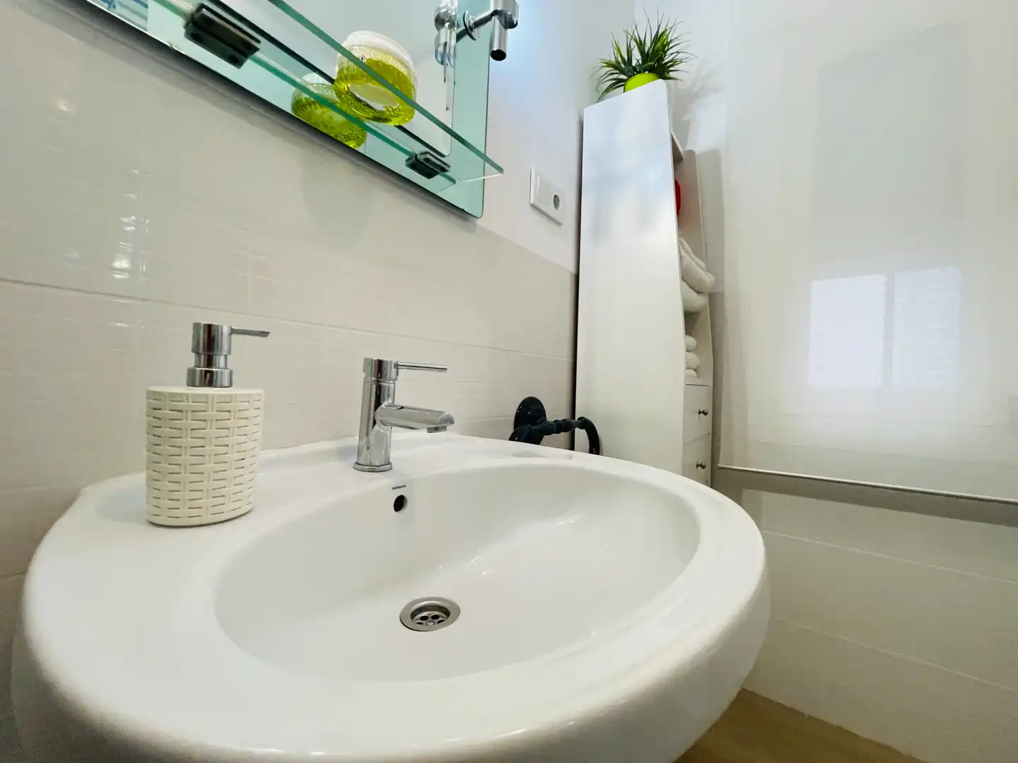 Bathroom of Flat for sale in La Guardia  with Air Conditioner, Heating and Furnished