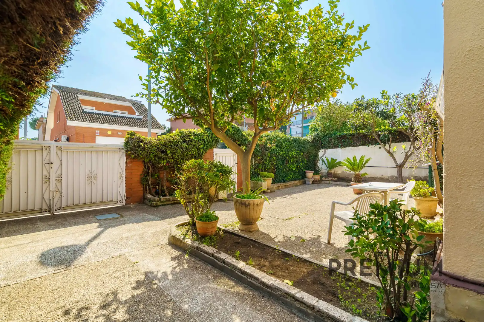 Vista exterior de Casa o chalet en venta en Castelldefels con Terraza y Balcón