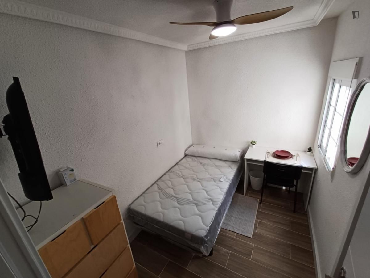 Bedroom of Apartment to share in Móstoles  with Heating, Furnished and Oven