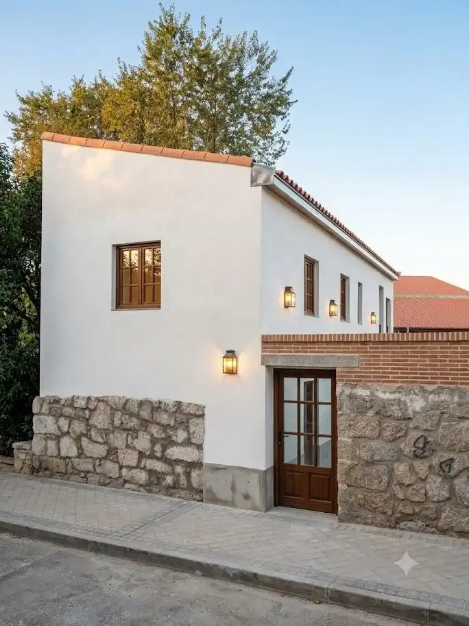 Vista exterior de Casa adosada en venta en Colmenar Viejo con Balcón