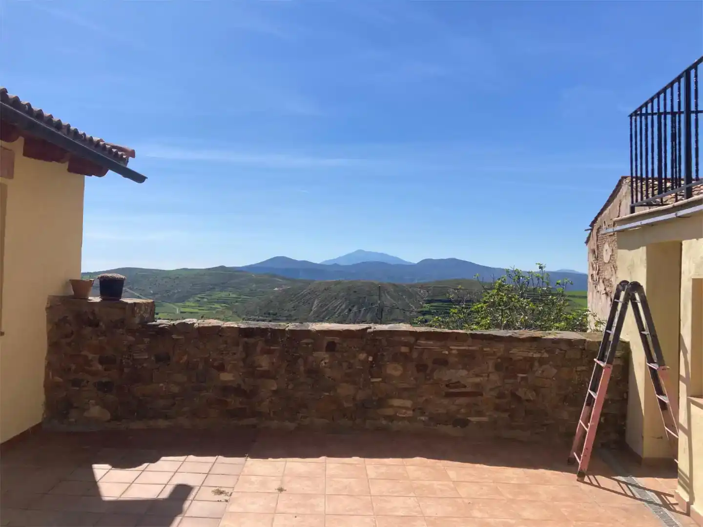 Terraza de Piso en venta en Valdemadera con Jardín privado, Trastero y Amueblado