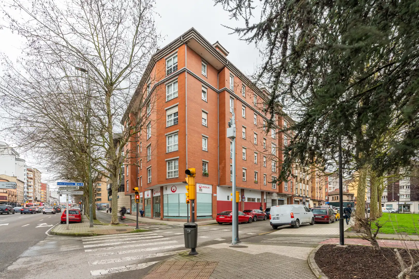 Außenansicht von Geschaftsraum zur Miete in Gijón 