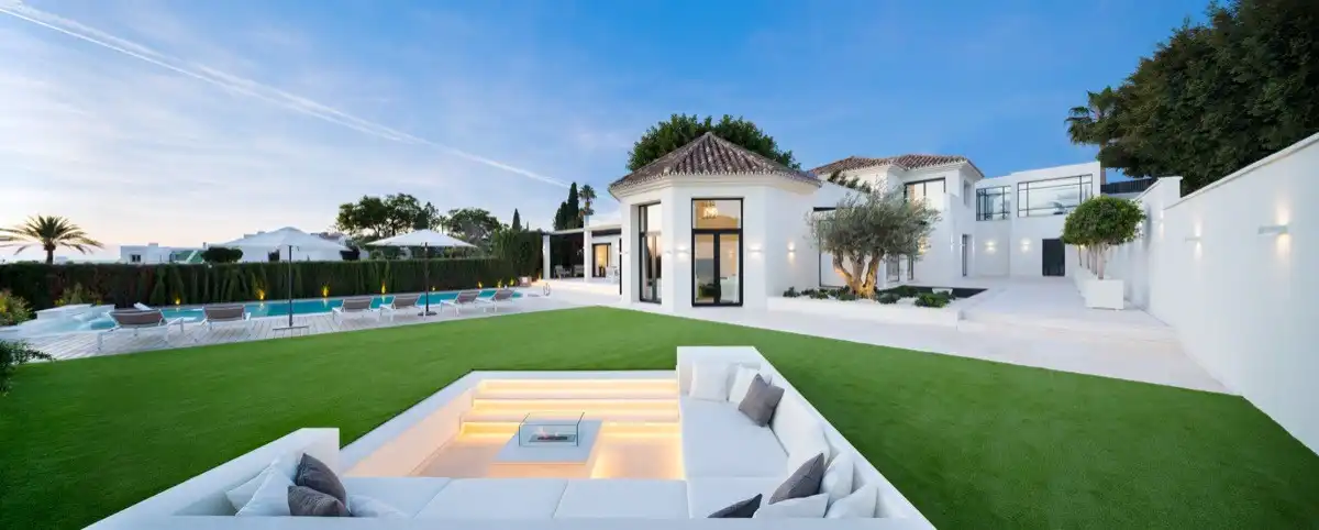 Casa amb terrassa en venda a LAS AGUILAS-NVA AND ALOHA 4, imagen 2