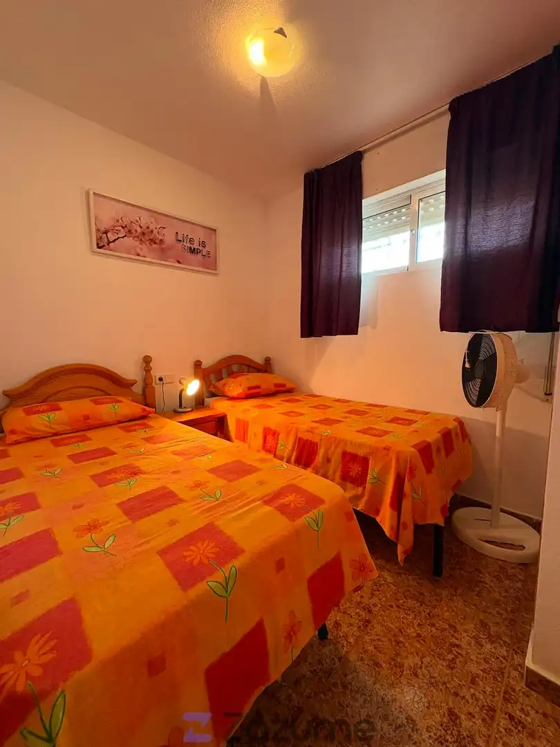 Habitación de Piso de alquiler en Torrevieja con Aire acondicionado, Calefacción y Piscina