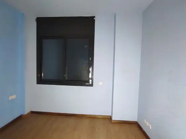 Schlafzimmer von Gebäude zum Verkauf in Sabadell