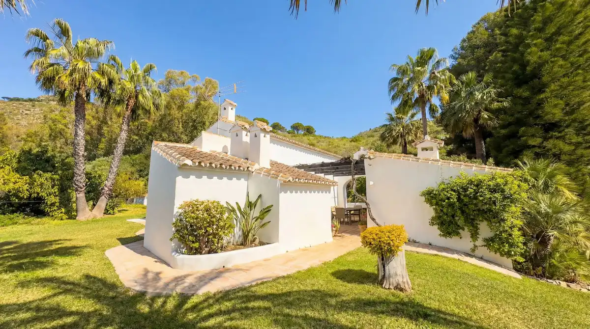 Vista exterior de Finca rústica en venda en Alhaurín El Grande amb Aire condicionat, Jardí privat i Terrassa