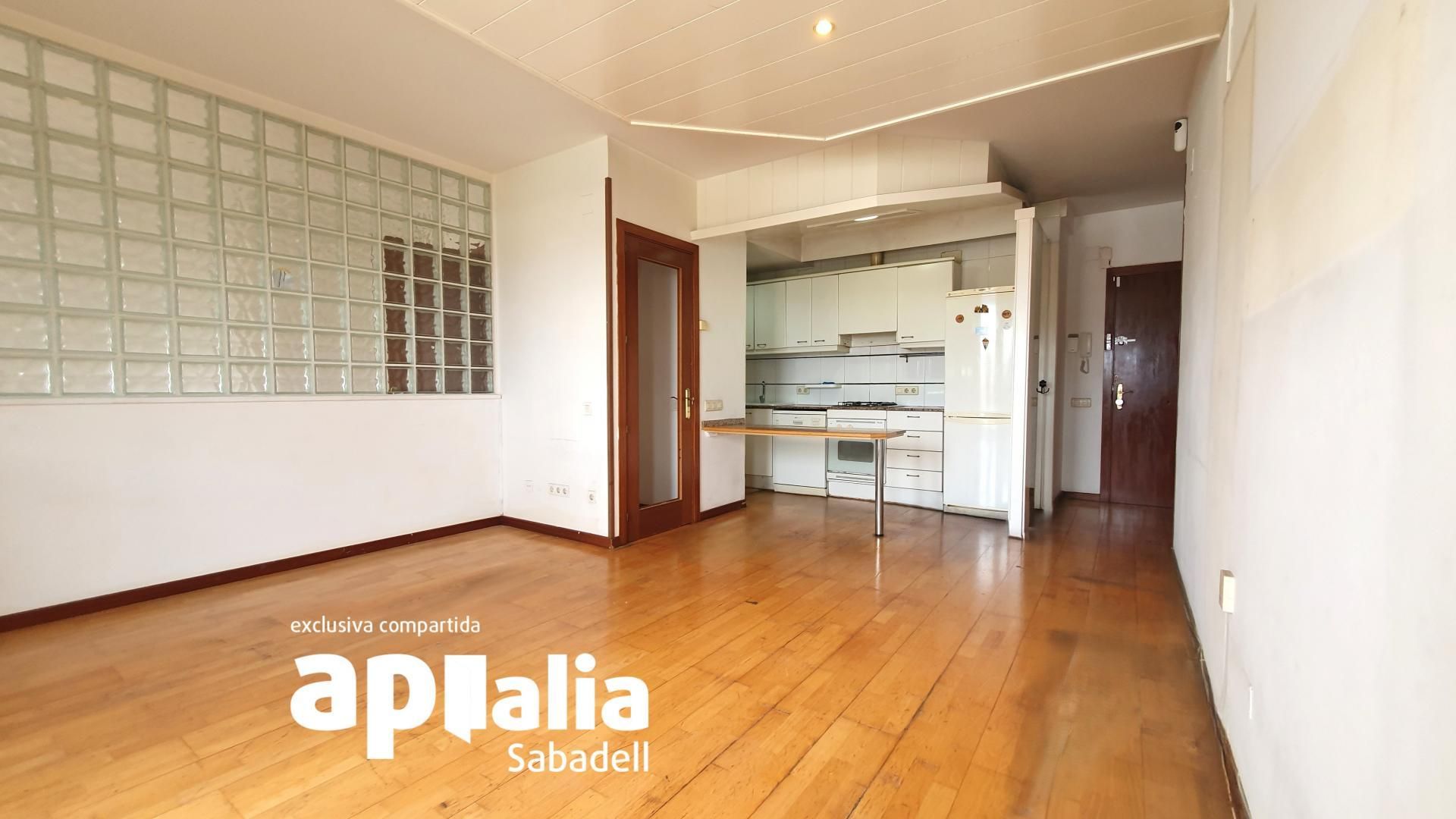Dormitori de Pis en venda en Sabadell