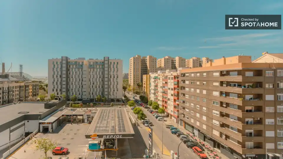 Appartamento con terrazza in affitto a Camins al Grau, imagen 16