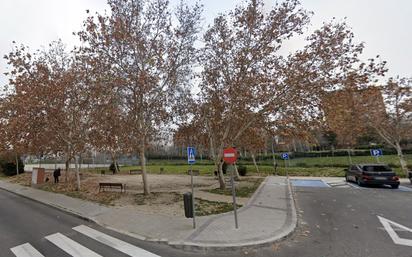 Vista exterior de Pis en venda en  Madrid Capital amb Calefacció, Parquet i Terrassa