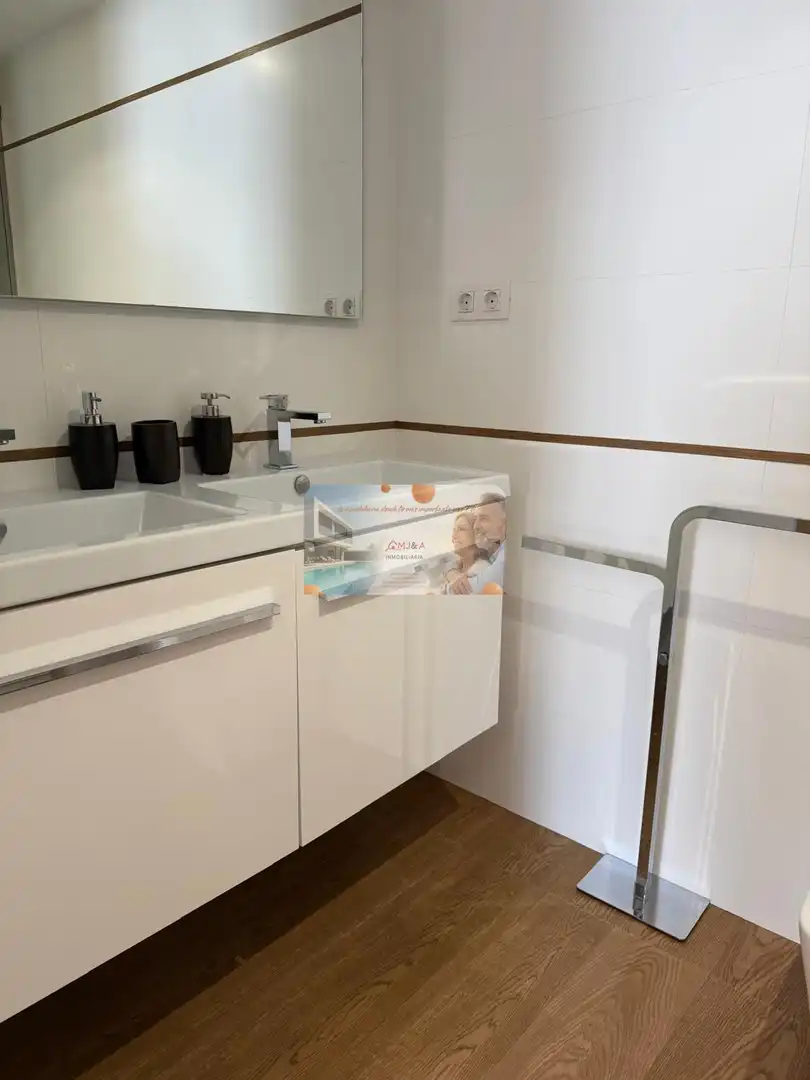 Baño de Piso de alquiler en Benicasim / Benicàssim con Aire acondicionado, Calefacción y Terraza