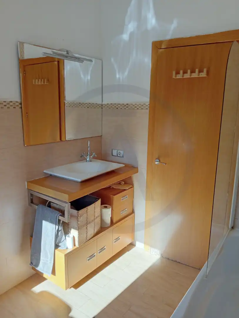 Badezimmer von Wohnung zum Verkauf in Matadepera mit Heizung, Parkett und Terrasse