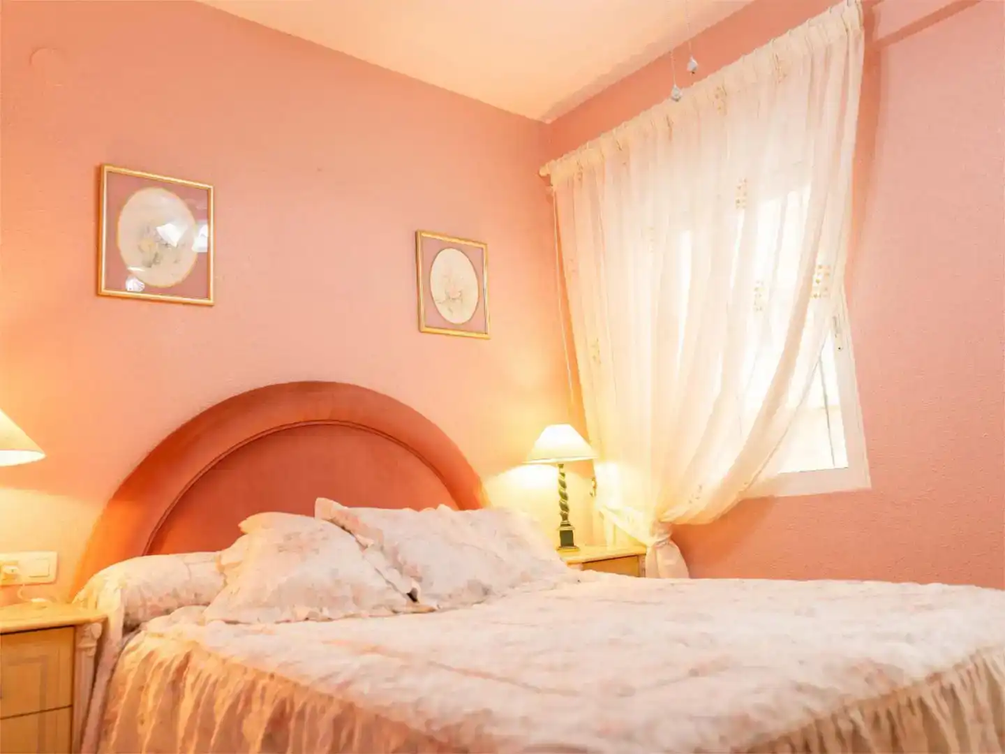 Dormitori de Apartament de lloguer en Almuñécar amb Piscina i Moblat