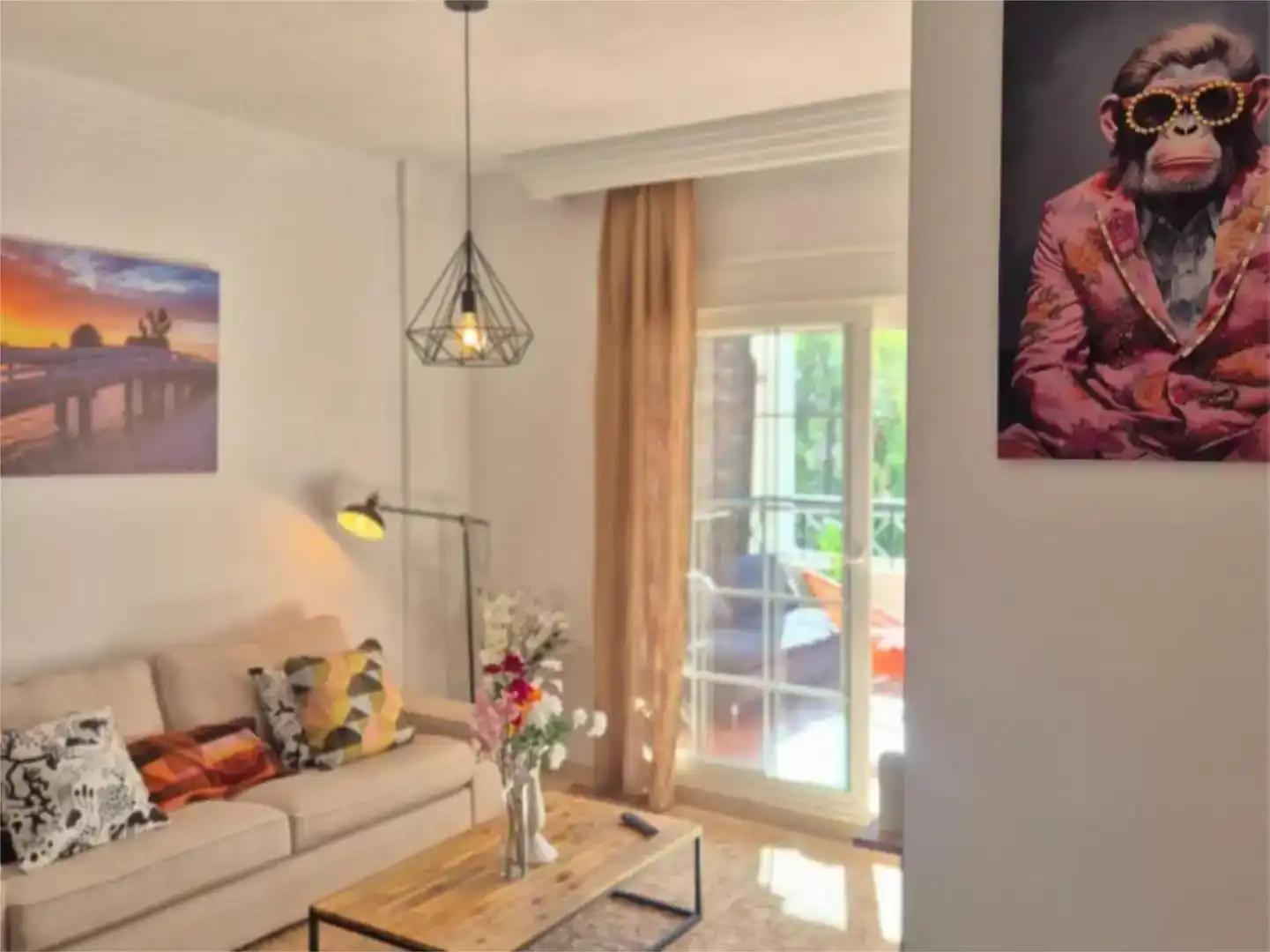 Living room of Flat for sale in Marbella  with Air Conditioner, Swimming Pool and Balcony
